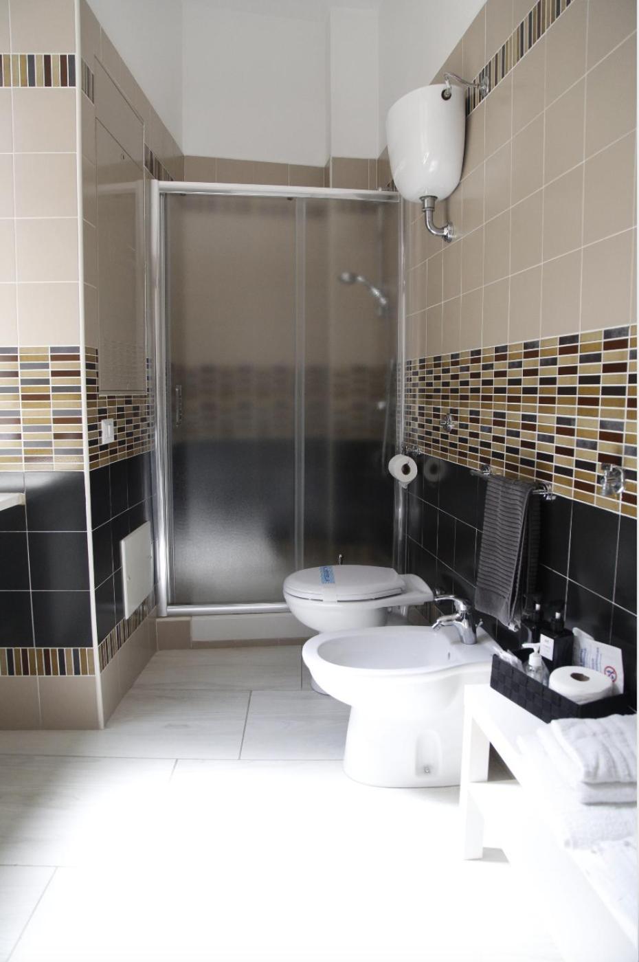 Grey Apartment Caiazzo Luaran gambar