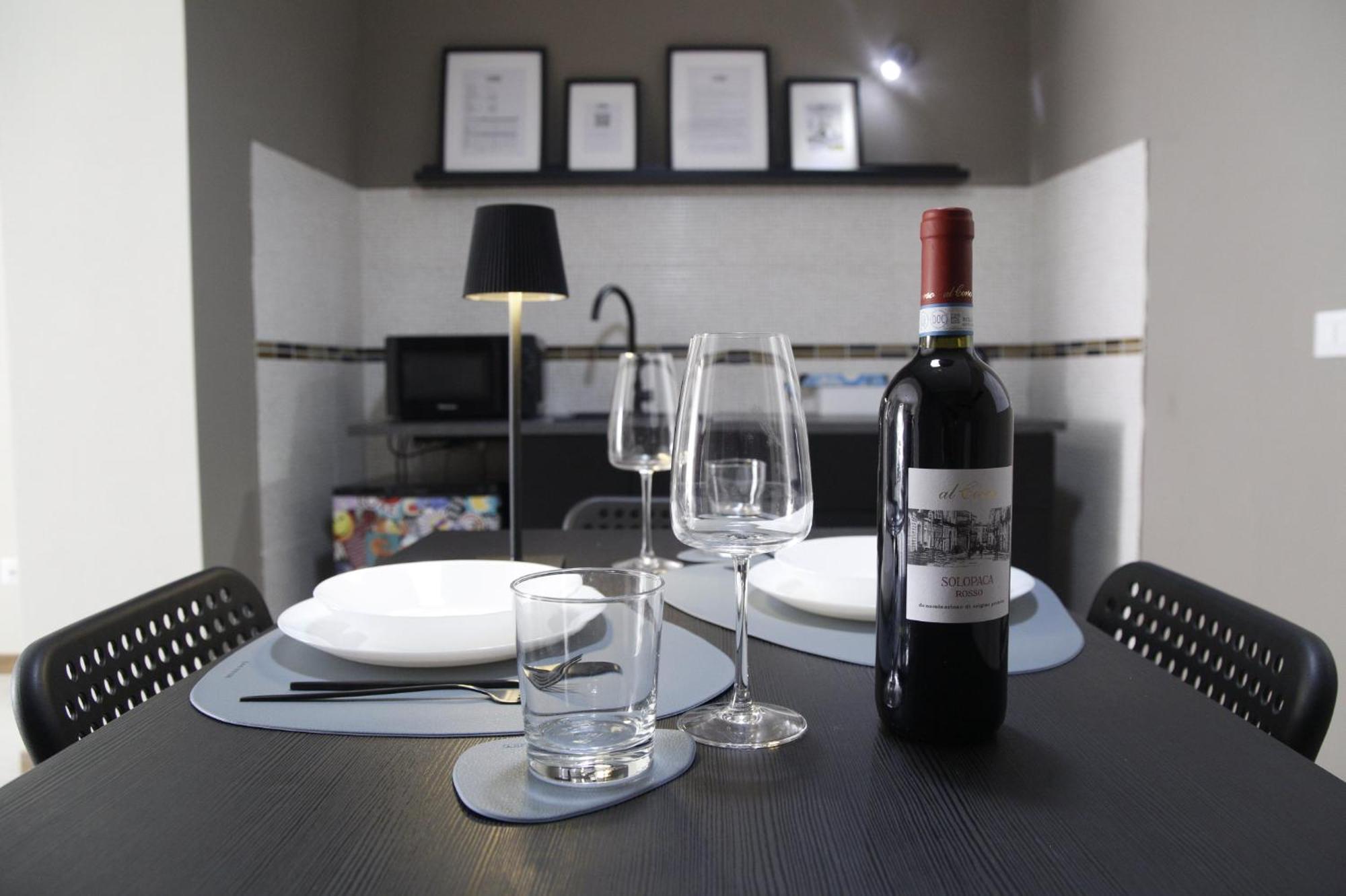 Grey Apartment Caiazzo Luaran gambar